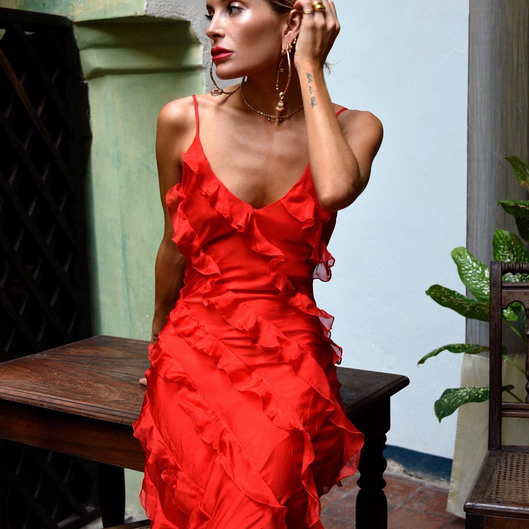 Zara - Šaty s volány