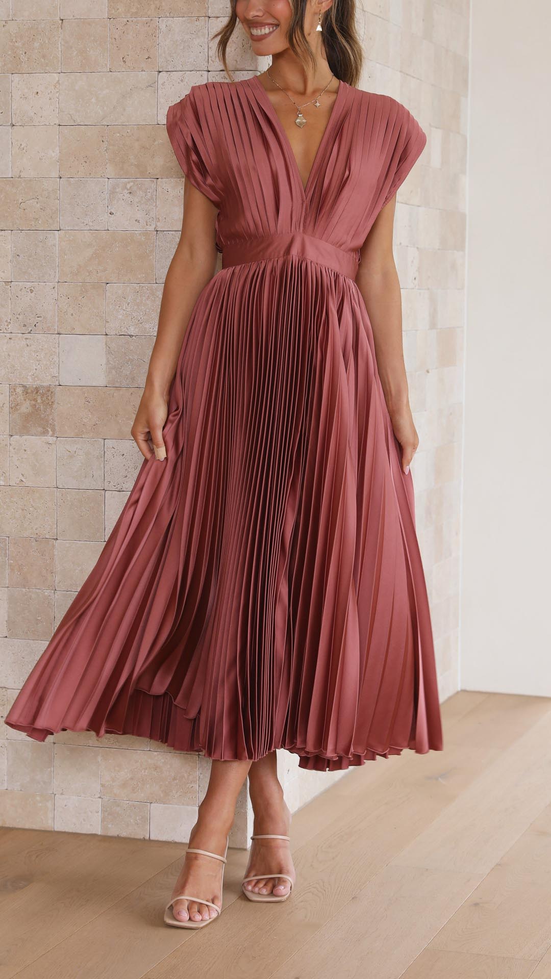 Alexis - Elegantní Záhybová Šaty